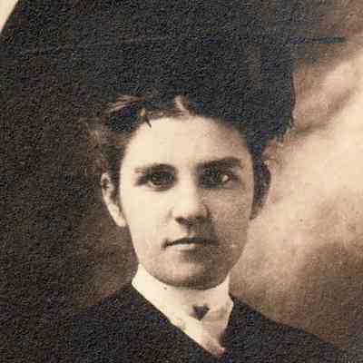 Jane Elizabeth (Mealy) Knox [1883-1954], Waynesburg College, Class of 1905