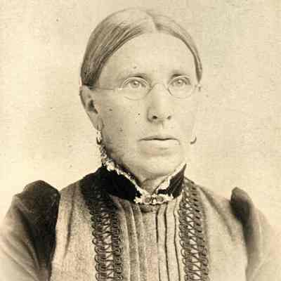 Millikin-Simpson Album, Photo 01
