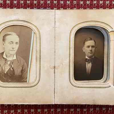 Eleanor (Morris) Linskea Album