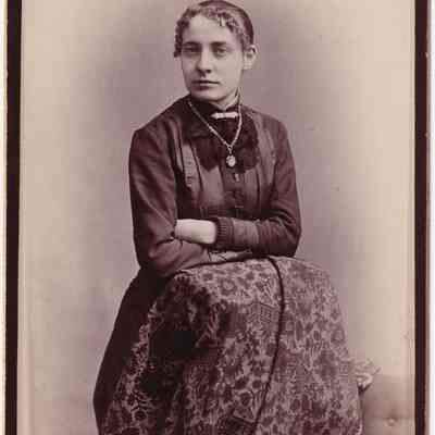 Pauley-Thompson Album, Photo 14 - Margaret Virginia (Thompson) Pauley: See WEB LINKS to DOWNLOAD high-resolution image.