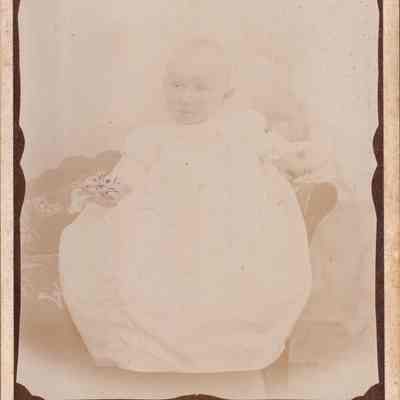 Vance-McFarland Album 01, Photo 05: See WEB LINKS to DOWNLOAD high-resolution image.