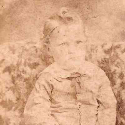 Johnson Album 02, Photo 22 - James T. Hays [1877-1927]