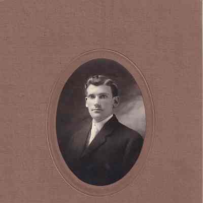 Roscoe Conkling Mitchell [1881-1969], Waynesburg College, Class of 1906: See WEB LINKS to DOWNLOAD high-resolution image.