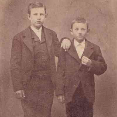 Eleanor (Morris) Linskea Album, Photo 13