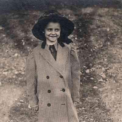 Leah Abigail (Crago) Waddell