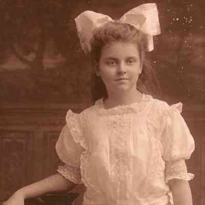 Leah Abigail (Crago) Waddell