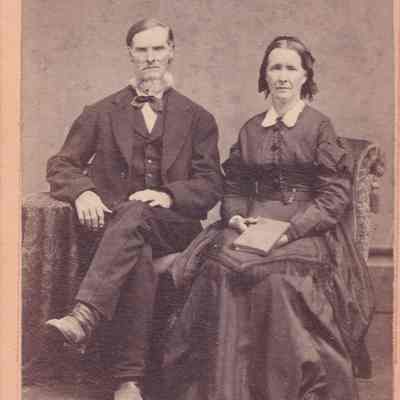 Eleanor (Morris) Linskea Album, Photo 12: See WEB LINKS to DOWNLOAD high-resolution image.