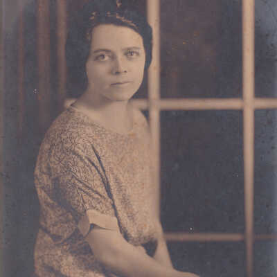 Samantha "Mantie" (Throckmorton) Bussey [1895-1978]