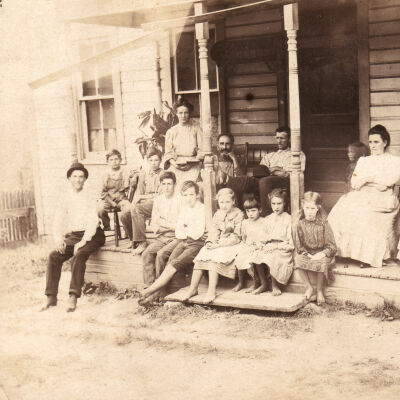 James Ryan Edgar and Emma Jane (Yeager) Edgar family