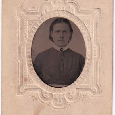 Willis-Nutt Album, Photo 06