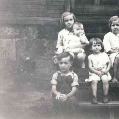 Walter Irvin Moore Sr. [1900-1987] and Lillian Irene (Cooley) Moore [1899-1976] family