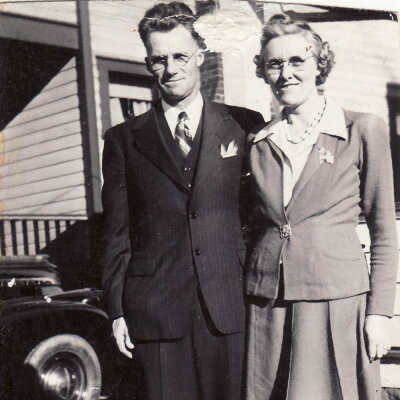 Walter Howard Swart [1903-1945] and Silvie Olive (Clutter) Swart [1905-1992]