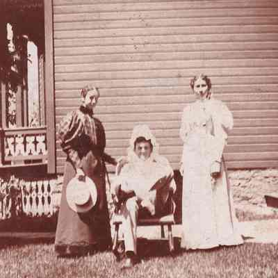 Waynesburg College students, circa 1895