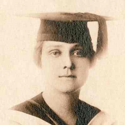 Neonetta Susan (Hawkins) Morton [1894-1966], Waynesburg College, Class of 1919