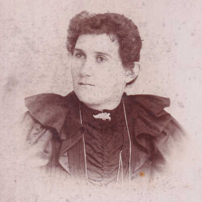 Kline-Moredock Album 01, Photo 03 - Lillian (Kline) (Roseberry) Moredock [1870-1954]
