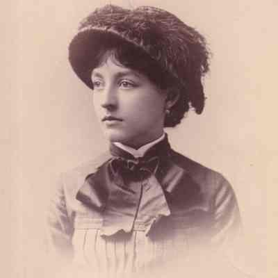 Phelan-Walker Album, Photo 05 - Mary Rhett (Walker) Miller [1867-1934]