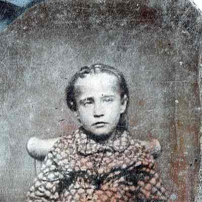 Vance-McFarland Album 01, Photo 12 - Eliza McFarland [1870-1962]