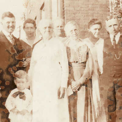 Thornton Jacob Toothman and Martha Jane (Hoult) Toothman family