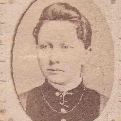 Vance-McFarland Album 02, Photo 12B - Matilda (Debolt) Percy [1873-1959]