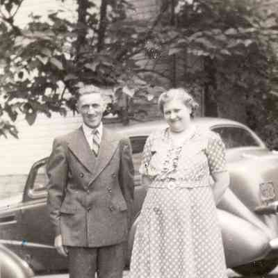 Walter Irvin Moore Sr. [1900-1987] and his wife, Lillian Irene (Cooley) Moore [1899-1976]
