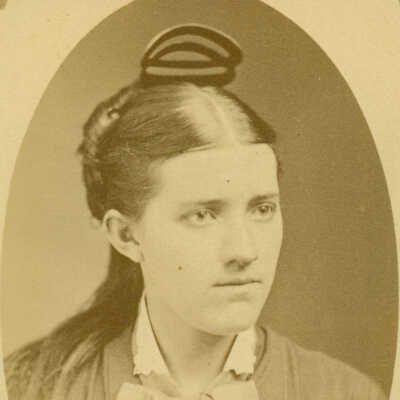 Staggers-Bowlby Album 01, Photo 03 - Catherine Miranda (Staggers) Bowlby, age 20 years