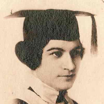 Lura Margaret (Tennant) Sawyers [1896-1973], Waynesburg College, Class of 1919