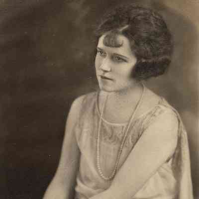 Isabelle Myers (Crayne) Swecker