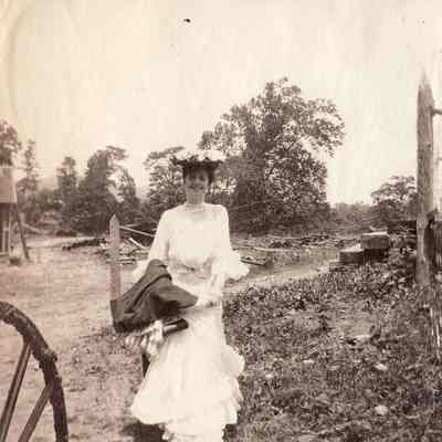 Waynesburg Album, Photo 32 - Blanche (Swart) Patton [1883-1971]