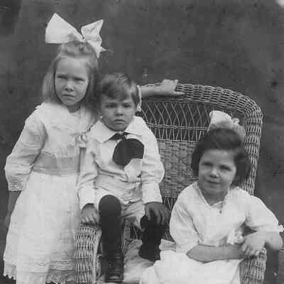 John L. Isiminger and Goldie Grace (Applegate) Isiminger family