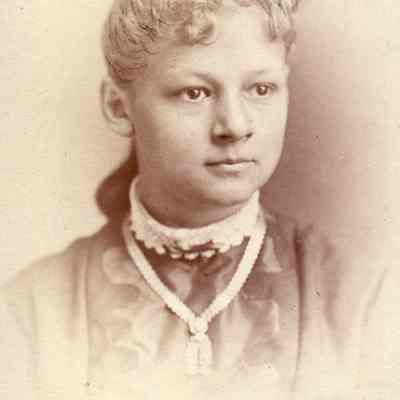 Pauley-Thompson Album, Photo 22 - Delia (Sowers) Porter