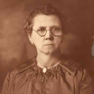 Hester (Moore) Rinehart