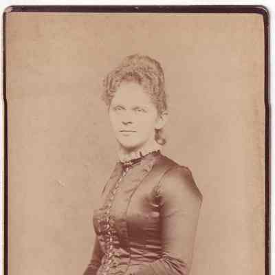 Louise (Inghram) Denny [1867-1956]
