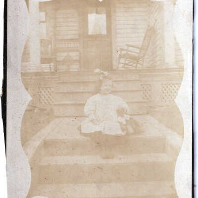 Kline-Moredock Album 01, Photo 06 - Vesta (Kline) Swan [1903-1928]