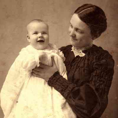Mary "Mollie" (Jacobs) Bell and her son, Thomas Bell