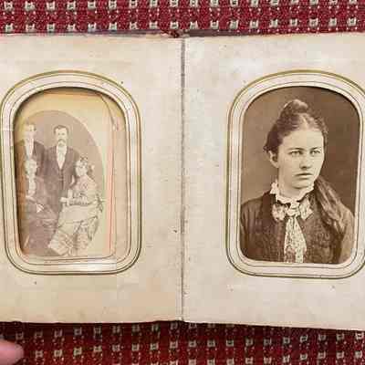 Eleanor (Morris) Linskea Album