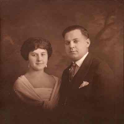 Ross A. Stewart [1895-1957] and his wife, Mary Hildred (Meek) Stewart [1903-1980]