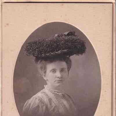 Elizabeth (Davis) (Rex) Morris [1879-1980]: See WEB LINKS to DOWNLOAD high-resolution image.