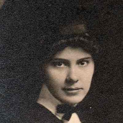 Georgia Hazel (Craft) Brock [1890-1963], Waynesburg College, Class of 1913