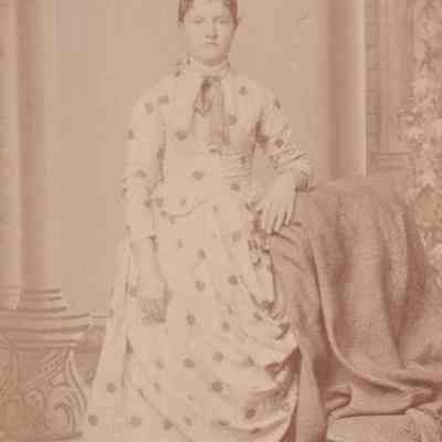 Vance-McFarland Album 04, Photo 21 - Sarah Isaphene (Garrison) Gallatin [1873-1958]