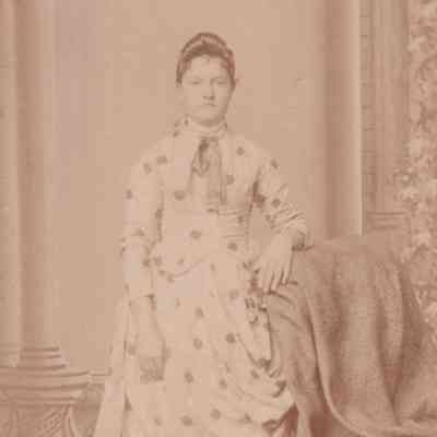 Vance-McFarland Album 04, Photo 21 - Sarah Isaphene (Garrison) Gallatin [1873-1958]