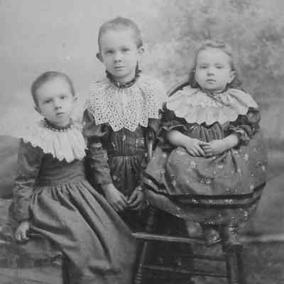 Robert Applegate and Mary Elizabeth (Smith) Applegate family