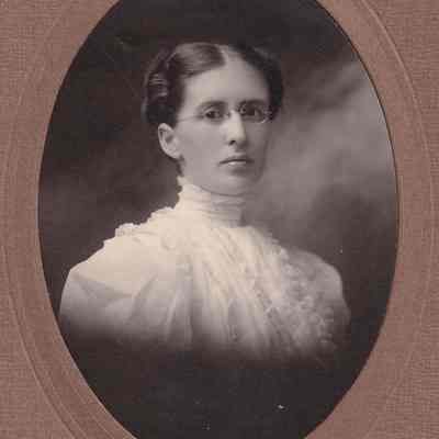 Mantie Etta Strawn [1876-1955], Waynesburg College, Class of 1906