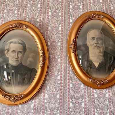 Jonathan Morris Morris [1832-1915] and Charlotte (Rinehart) Morris [1834-1916]