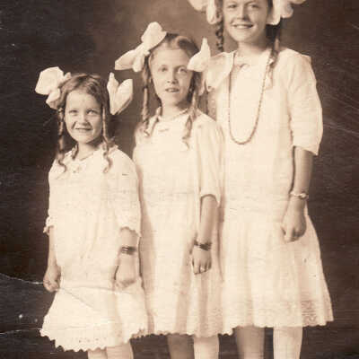 [Left-Right]: Veva Gertrude, Etta Elverta, Silvie Olive