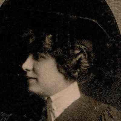 Mary Bonar Buchanan (Walton) Martin [1891-1976], Waynesburg College, Class of 1913
