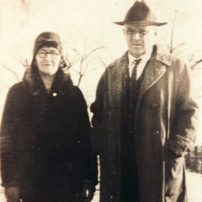 Joseph Franklin McCracken [1871-1945] and Emma Lou (Parry) McCracken [1873-1963]