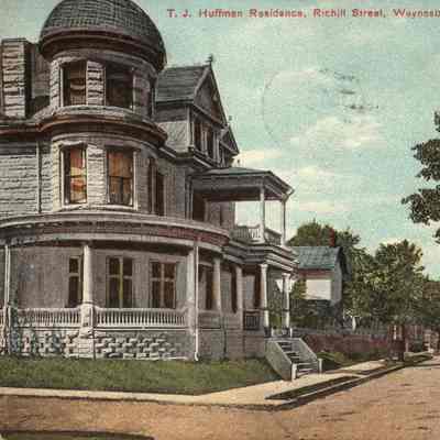Thomas Jefferson Huffman and Eliza Miranda (Mattox) Huffman family home