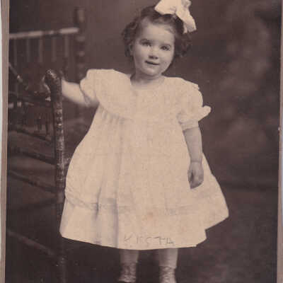 Kline-Moredock Album 01, Photo 35 - Vesta (Kline) Swan [1903-1928]