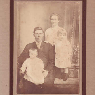 James Pratt [1886-1963] and Estella (Crayne) Pratt [1886-1959] family