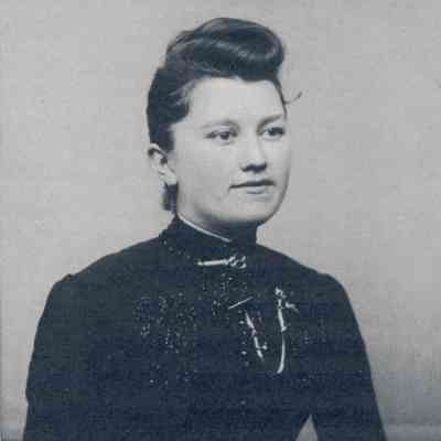Millikin Album, Photo 13 - Elizabeth "Lizzie" (Thomas) Daniels